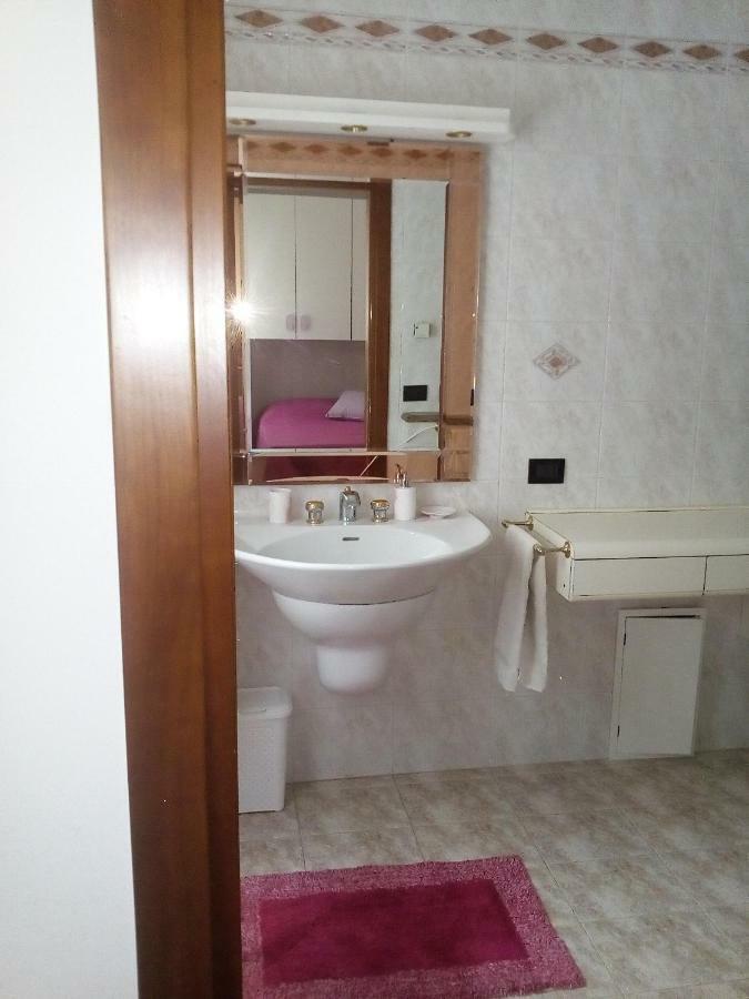 ميستر Villa Manuela المظهر الخارجي الصورة
